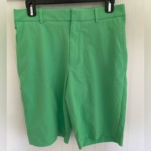 Walter Hagen Men’s 30 inch waist Green Golf Dress Shorts